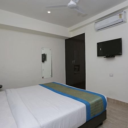 Hotel The Westend Green New Delhi Eksteriør billede