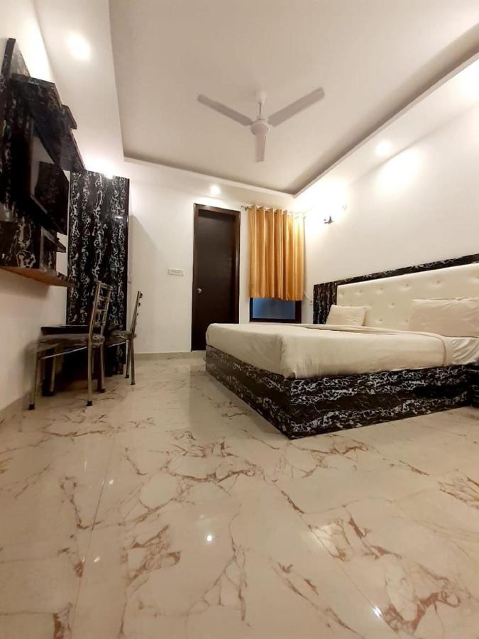 Hotel The Westend Green New Delhi Eksteriør billede