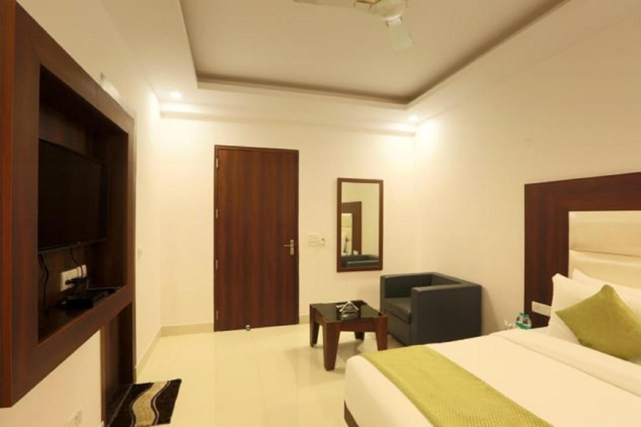 Hotel The Westend Green New Delhi Eksteriør billede
