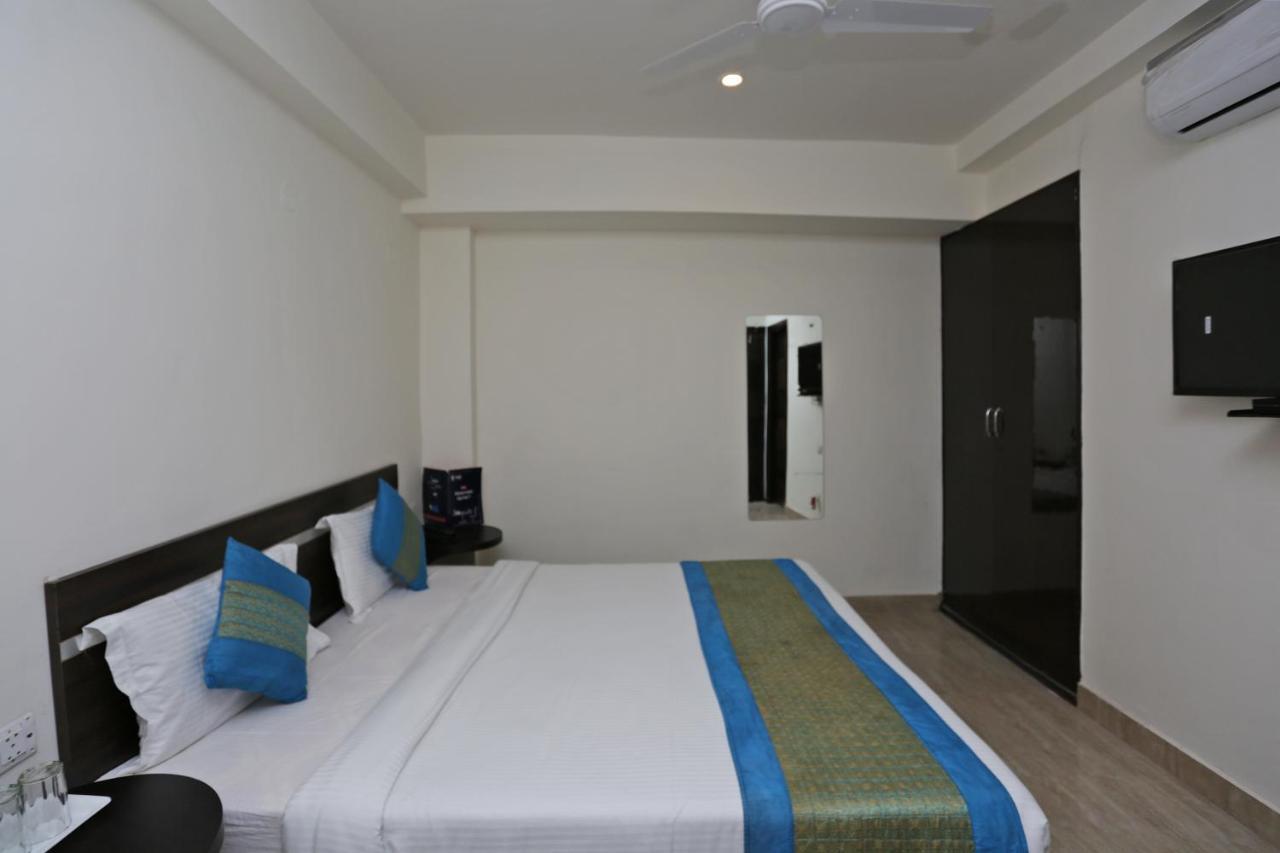 Hotel The Westend Green New Delhi Eksteriør billede